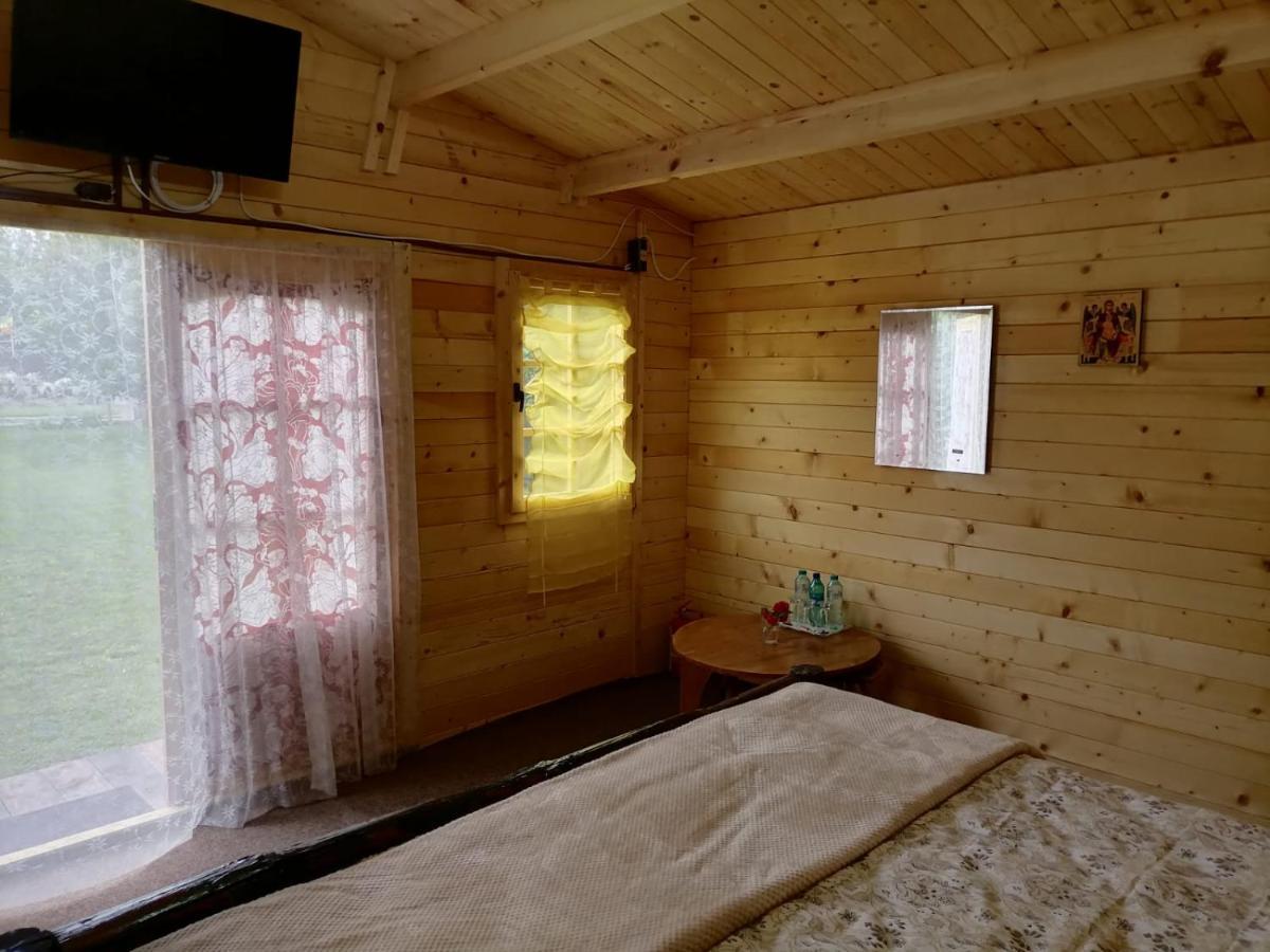 Edelweiss Guesthouse, Glamping And Camping Suhaia Exterior photo